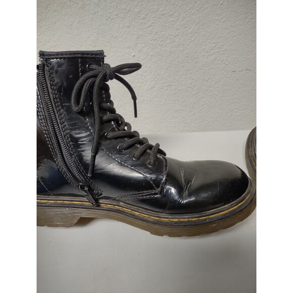 Doc Martens Air Wair patent leather black combat style boots wmn's size 5 mn's 4 - Picture 7 of 16